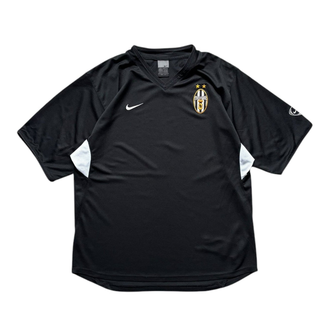 Nike Juventus 2003/2004 Football Training Shirt (M) - Quaint Vintage